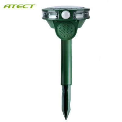 China Sustainable Elephant Bird Bat Solar Ultrasonic Reflector For Garden for sale