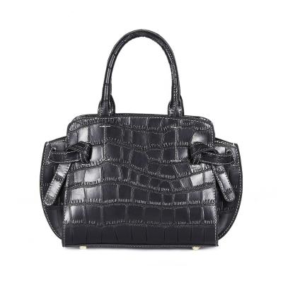 China 2020 New Fashion Genuine Leather Women Bag Crocodile Pattern Head Layer Whip Genuine Leather Handbags For Women for sale