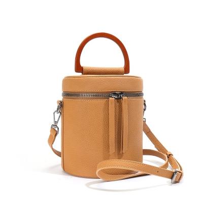 China Fashion Wholesale Personalize Fashion Luxury Cross - Body Bags 2022 Custom Handbags Ladies Small Leather Bucket Bag Women for sale