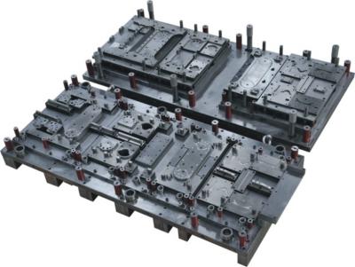 China Large progressive metal stamping dies for automotive bracket, chassis made of carton steel for sale