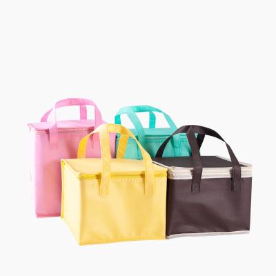 China Lightweight Unique Place Food Carrying Cooler Bag Non-woven Waterproof Laminated Thermal Bag PP Portable Lunch Ice Bag For Wine/Drinking for sale