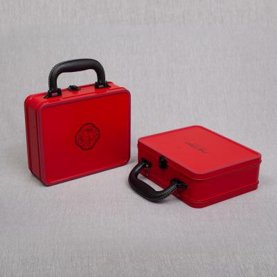 China Recyclable Wholesale Luxury Custom Printed Empty Lunch Tin Box Metal Tin Box With Handle for sale