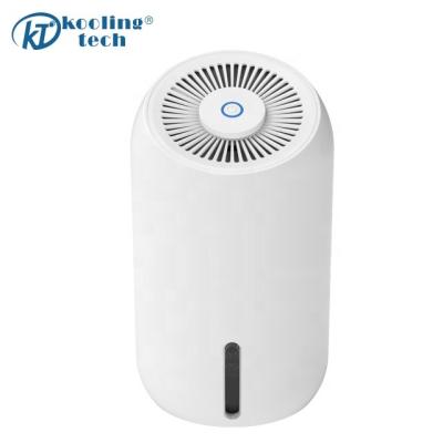 China Compact Trending Newcomers Customized Color 900ml Home Air Mini Portable Small Peltier Dehumidifier for sale