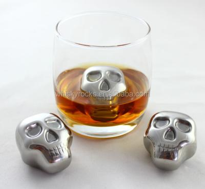 China New Viable Gift 2pcs Metal Ice Cubes Cool Drink Without Dilution Flavor for sale