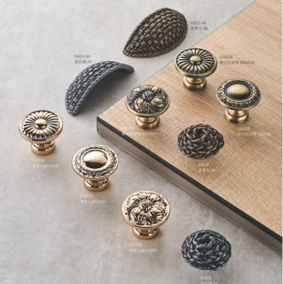 China Modern High Quality Modern Drawer Furniture Accessory Sell Well Bar Kitchen Metal Sideboards Furniture Handle Zinc Alloy Knob for sale