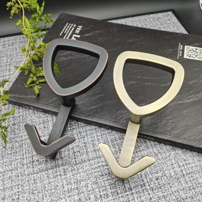 China Discount Sale Stocked Zinc Alloy Clothes Hang Hangers For New Household Factories for sale