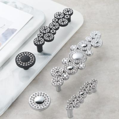 China New Design High Quality Modern Super Warm Zinc Alloy Living Room Bedroom Crystal Cabinet Knob For Babies And Kids for sale