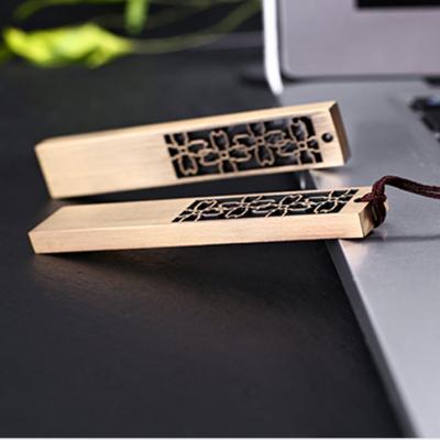 China High Quality Usb 3.0 U Shape Low Cost Low Cost Usb Key Mini Metal USB Flash Drives 32GB Memory Metal USB Robot Doctor Shape for sale