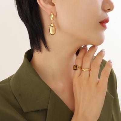 China Simple Design Custom High Quality Women Stainless Steel 18K Gold Plated Water Drop Stud Jewelry Earrings for sale