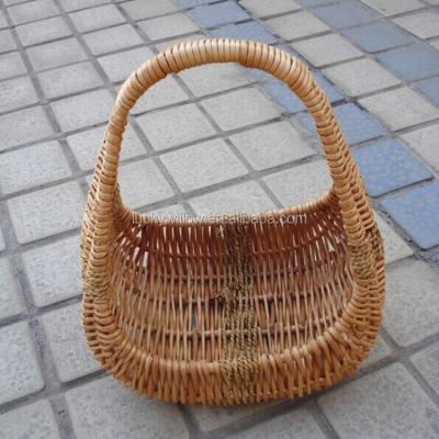 China Viable new design wicker empty fruit basket for sale