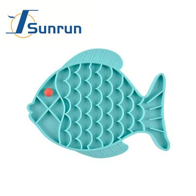 China Viable Fish Shaped Pet Licking Pet High Quality Slow Food Mat Dog Lick Pad Slow Feeder Pad Food Grade Silicone Pet for sale