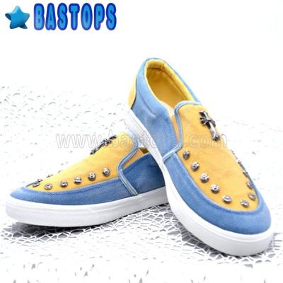 China Good quality factory wholesale slip on men fashion cloth shoes alibaba casual store for sale