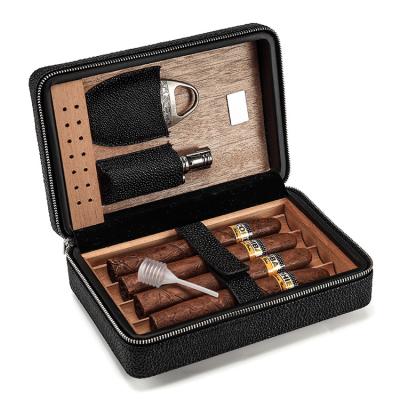 China Luxury High quality 4 finger cigar travel bag case cool leather humidor with lighter and cutter cigar set for business gift for sale