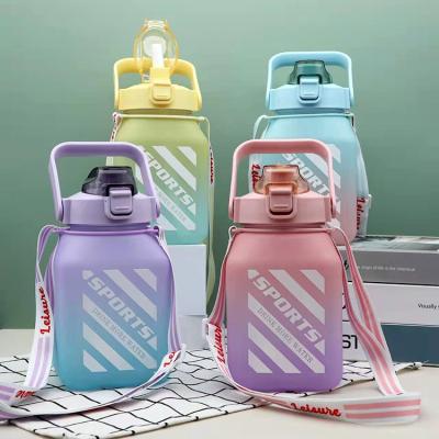 China Large Capacity Square Stored Water Bottle With Straw Water Bottles Gradient Displacement Sports Plastic Water Bottles for sale