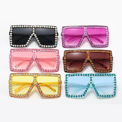 China Fashion sunglasses shape sunglasses women European Sun glasses and American personality ladies sunglasses fresh street border shot for sale