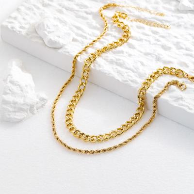 China FASHIONABLE Popular Twist Chain Necklace Double Layer Personality Thick Clavicle Chain Women Shape Jewelry Necklace for sale