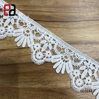 China Stunning Water Soluble Cheap Pointed Edge Price White Guipure Lace Trim for sale