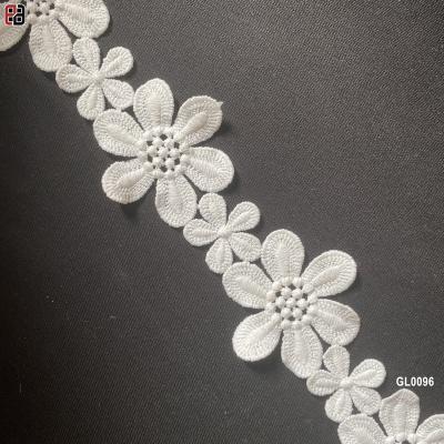 China Small Size Water Soluble Lace Flowers Embroidered Border Lace Trim And Garment Accessory for sale