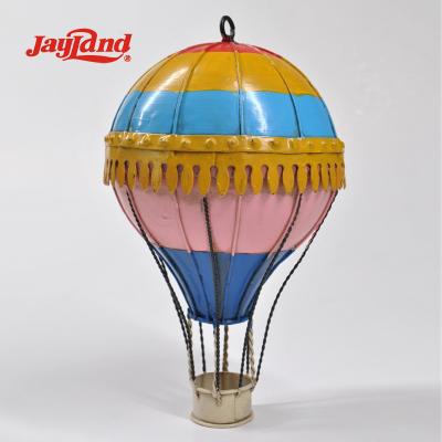 China Warm minimalist iron air balloon model hangings, restaurant decoration, Christmas ornaments for sale