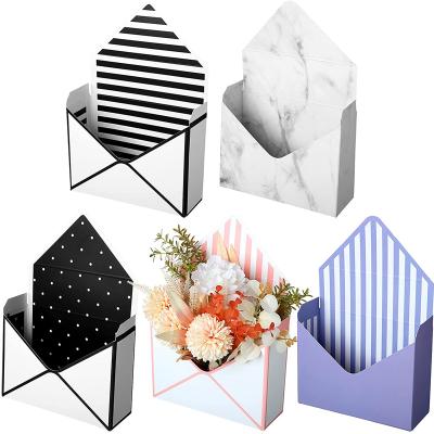 China Recyclable Type Gift Wrap Paper Boxes Is Suitable For Fresh Flowers And Dried Flowers for sale