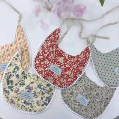 China BPA Free Cotton 100% Floral Waterproof Baby Bibs Bandana Baby Bibs Bandana Teething Towel for sale