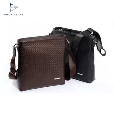 China Vintage Wholesales Luxury Designer Full Grain Leather Men Cross - Body Woven Leather Messenger Bags for sale