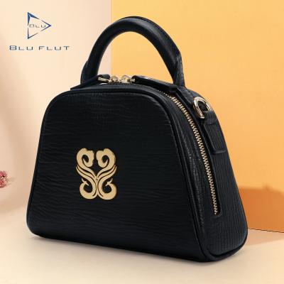 China 2022 Luxury Blu Flut Metal Logo Leather Fashion Lady Cow Handle Grain Leather Ladies Hand Shoulder Messenger Bags Full With Low MOQ for sale