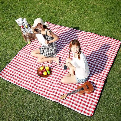 China Custom Made Outdoor Folding Picnic Mat Blanket Bag Waterproof Camping Good Quality Lightweight Durable for sale