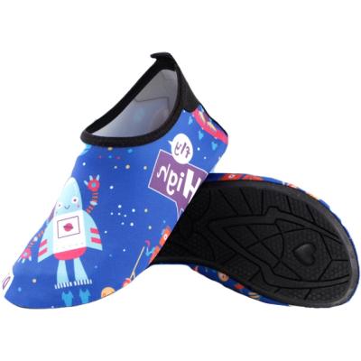 China Active Sports OEM Professional Water Shoes Kid River Tracing Shoes Kids Swimming Snorkeling And Diving Shoes For Boys for sale