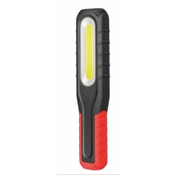 China Plastic Portable Cordless LED Work Light With Outlet In Handle COB LED 800 Lumen Handheld Outdoor Work Light Magnetic On The Back for sale