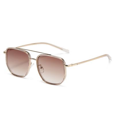 China New Design Retro Fashion Sunglasses Anti Blue-Ray Gradient Metal Sunglasses for sale