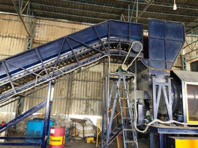 China Scrap Kraft paper recycling baler,Scrap Kraft paper recycling baler press for sale