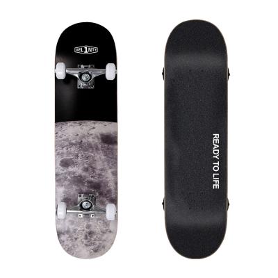 China 31 Inch Skateboard Modern High Quality Custom Maple Skateboard Standard Board Longboard for sale