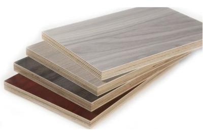 China Melamine Solid Wood Multi Layer Board Thickness 3-40mm for sale