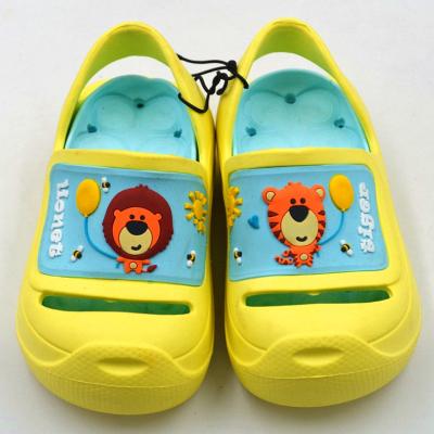 China Low Price Lightweight Very Athletic Shoes Platform Sandals Garden Clogs For Kids for sale