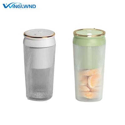 China Mini Smoothie Juicer Extractor Machine Portable Blender Fresh Juicer Easy Handling Blender for sale