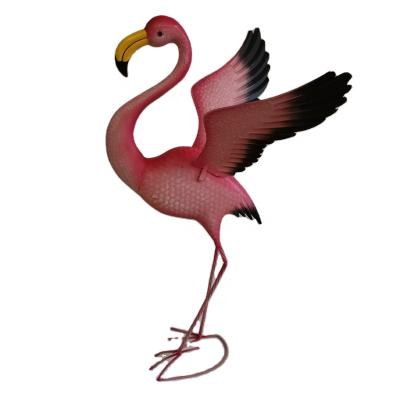 China Garden Deocration Outdoor Metal Flamingo Crafts Ornament Garden Metal Crafts Flamingo Sculpture Stands Decor for sale