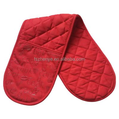 China Heat Resistant Single Silicone Cotton Red Double Style Oven Mitt for sale