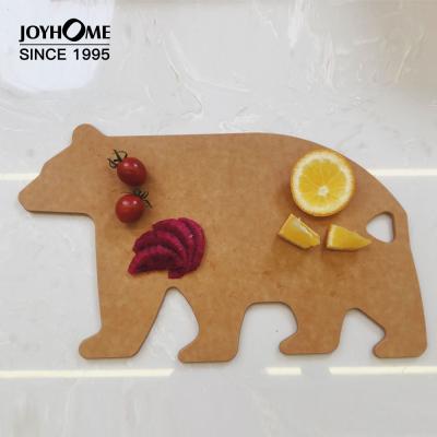 China Sustainable American Chic Animal Pig Bear Penguin Shaped Wooden Walnut Cutting Board Chopper Set for sale