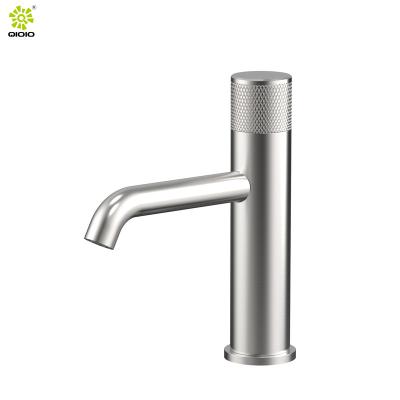 China 2022 New Design Sanitary Single Handle Faucets New Design Modern Single Handle Basin Faucet Basin Faucet Cold Metered Hot Mixer For Bathroom for sale