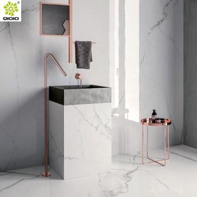 China Faucets Kaiping Factory 304 Stainless Steel Hot And Cold Water Metered Mixed Long Free Standing Bathroom Concealed Wall Mount Floor Faucet for sale