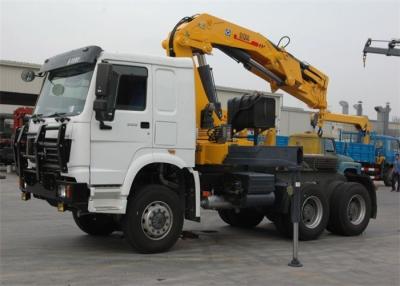 Cina Il camion del trattore di SINOTRUK ha montato le 12 tonnellate idrauliche della gru 6X4 LHD 336HP XCMG Crane in vendita