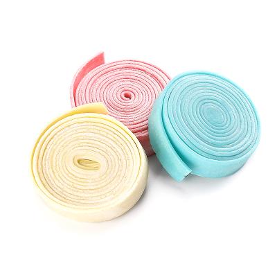 China Bubble Gum Plant Fruit Flavors 30g Long Roll Bubble Gum Roll for sale