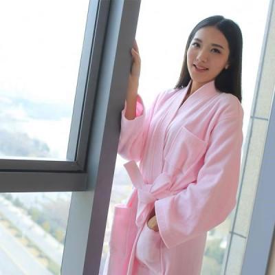 China Breathable Polyester Plush Bathrobe Mens Printed Sleepwear for sale