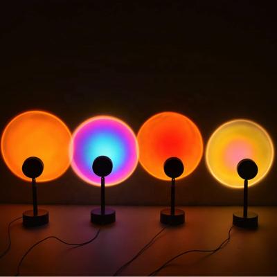 China Modern 5W Sunlight Projector Sunset Lamp, Rainbow Atmosphere USB Halo Floor Lamp for Bedroom Decor for sale