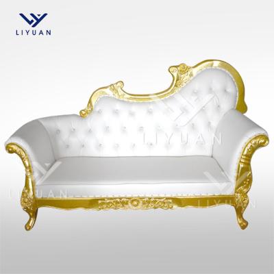 China LIYUAN Antique Wooden Royal King And Queen Throne Traditional Wedding Outdoor Rental Romanesque Chairs Bride And Groom Chair for sale