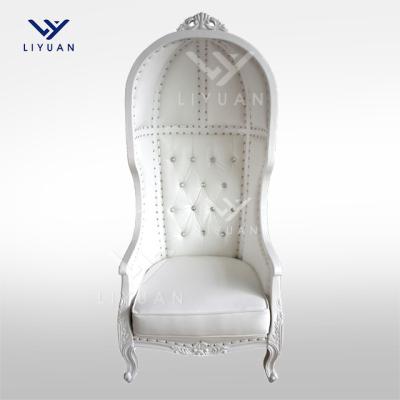 China LIYUAN Traditional Classic Wedding Wing Chair Wooden Silver Royal Outdoor Rental White King Queen Throne Chairs for sale