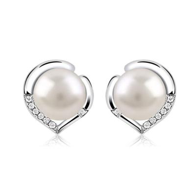 China TRENDY 2022 New Trendy S925 Sterling Silver Diamond Heart Freshwater Pearl Stud Earrings for Women Pearl Jewelry Wholesale for sale