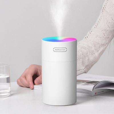 China Customization LOGO Ultrasonic Car Support Timing USB Glow Cup Cool Humidifier Diffuser Air Purifier with Colorful Light for sale