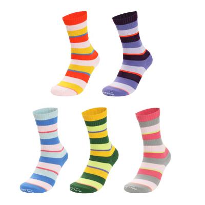 China Breathable Women's Summer Colorful Street Fashion Socks Fashion Sports Unisex Socks Foot Support Stretch Fit Fashion Personality Socks for sale